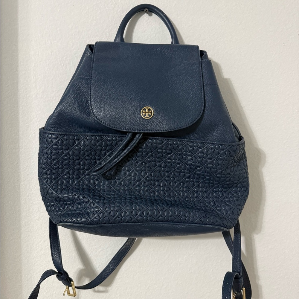 Tory Burch vintage, leather backpack with adjustable straps